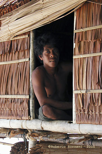 Walea Island - Gente del villaggio - People of the village